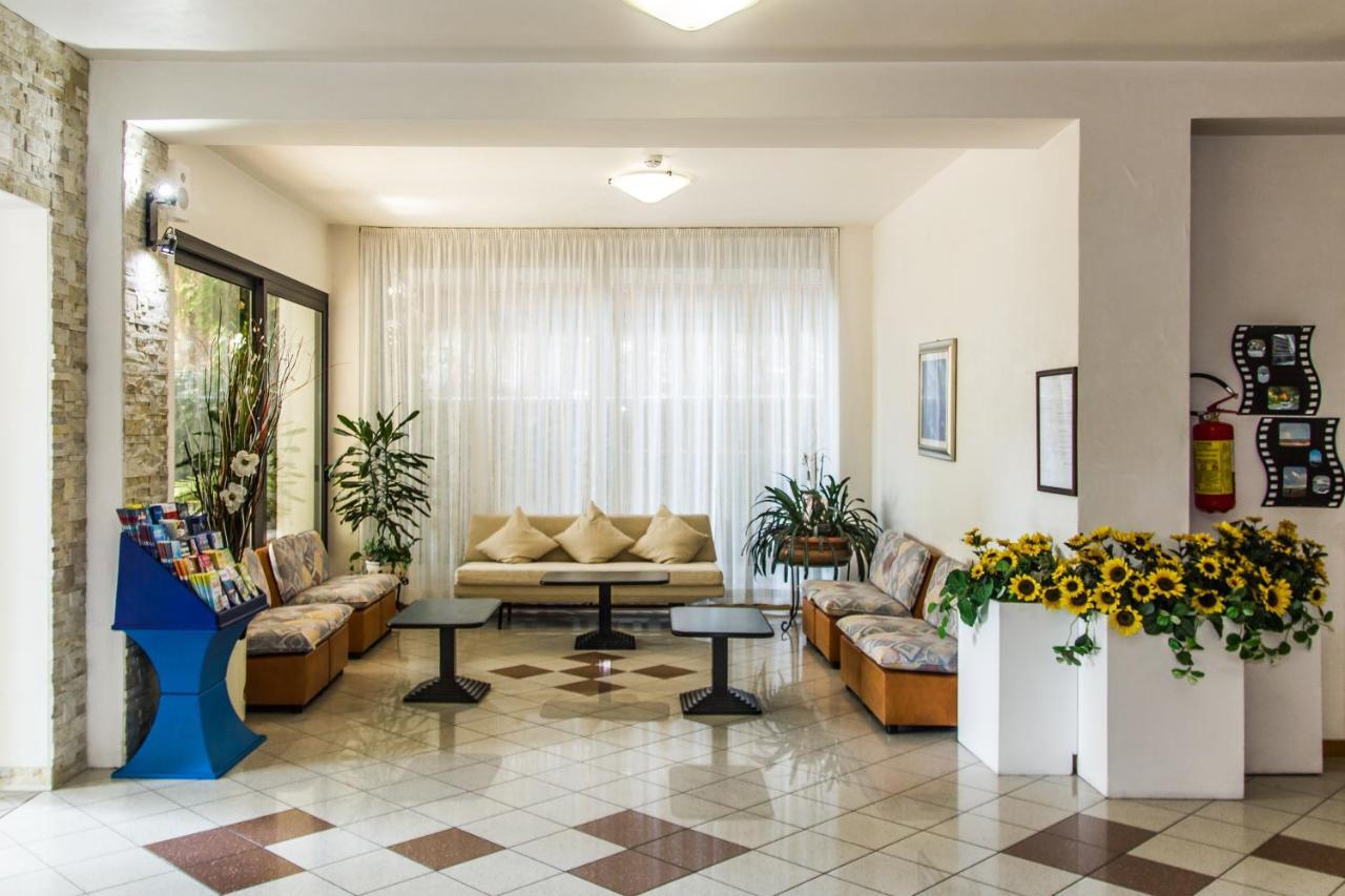 Hotel Trianon Bellaria-Igea Marina Zewnętrze zdjęcie